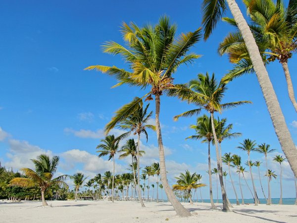 Welche innovativen AnsÃ¤tze gibt es im De-Tourismus fÃ¼r nachhaltiges Reisen?